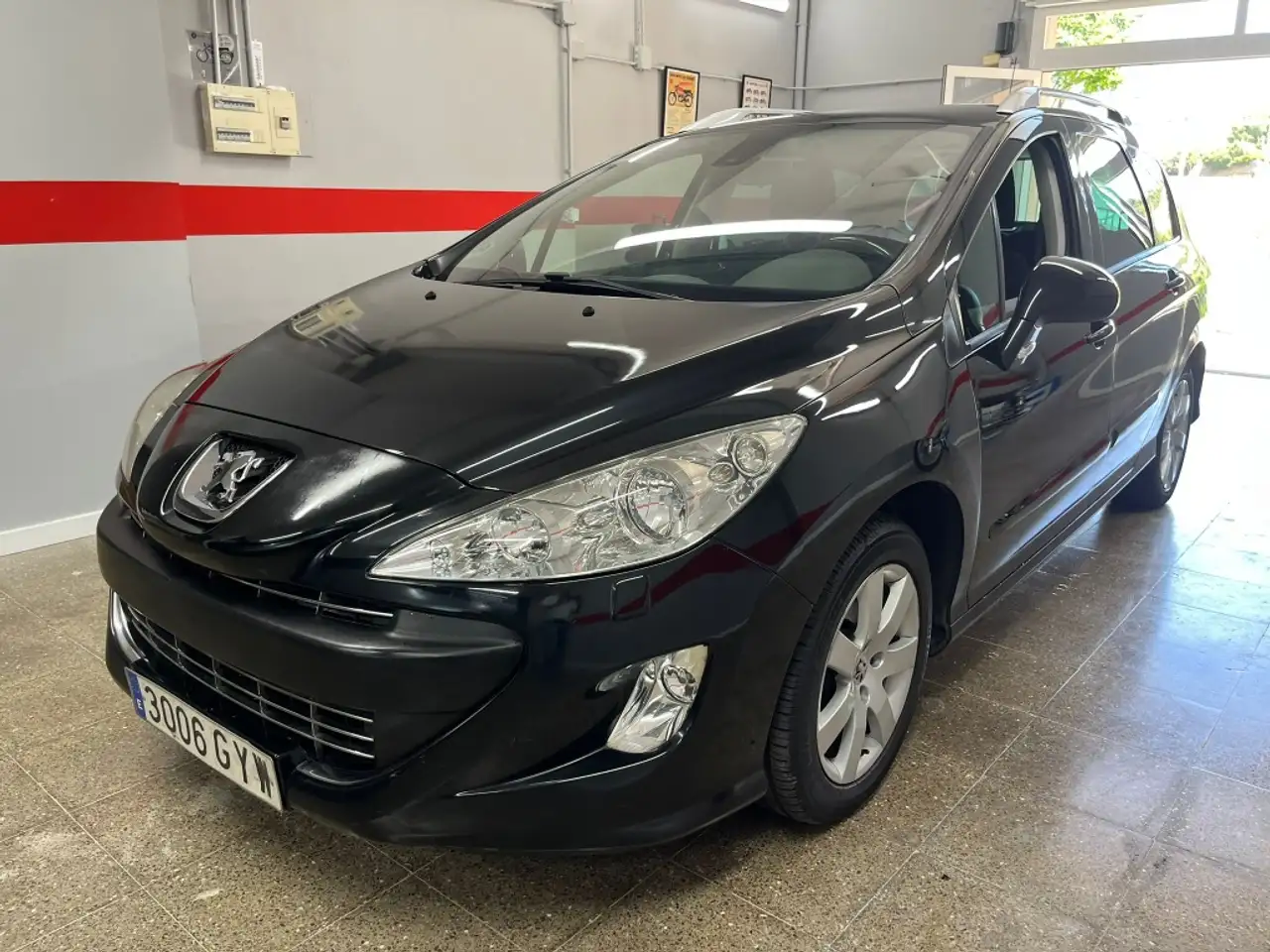 Peugeot 308 SW 1.6HDI FAP Sportium