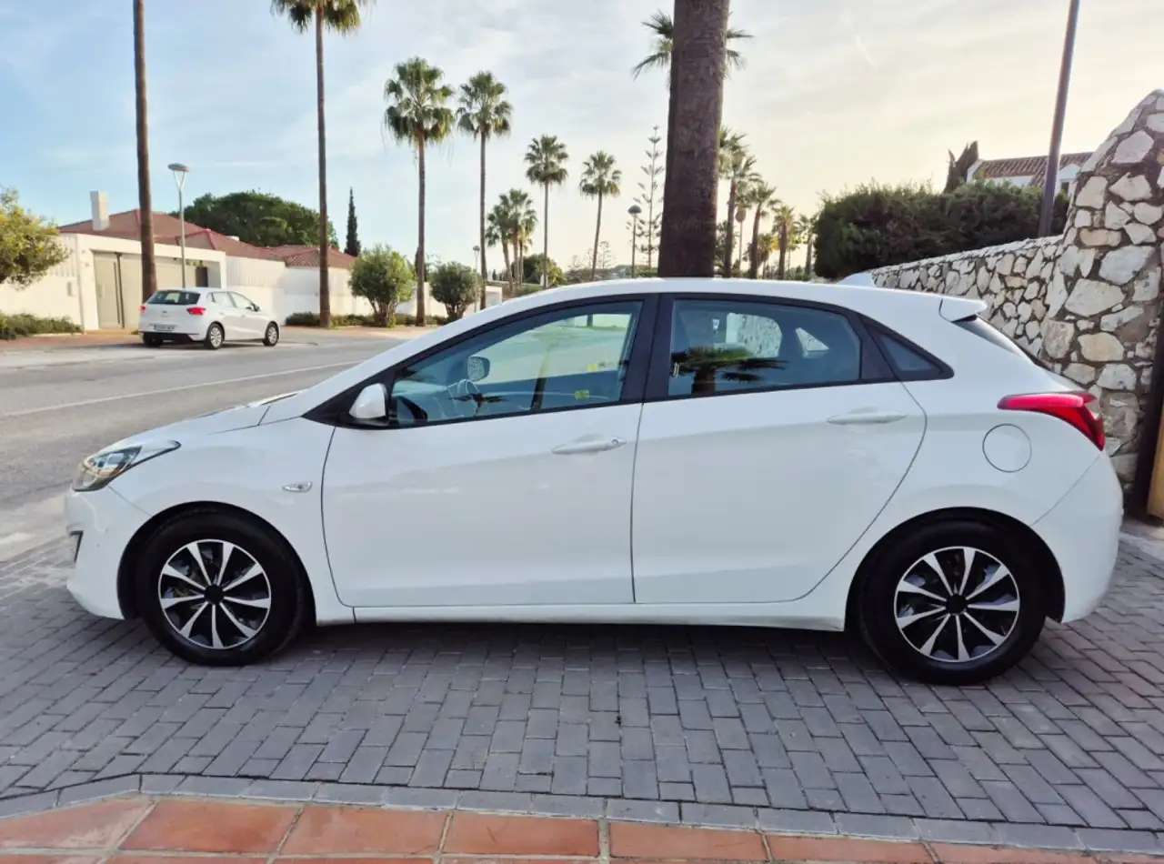 Hyundai i30 1.6CRDi Tecno Aut.