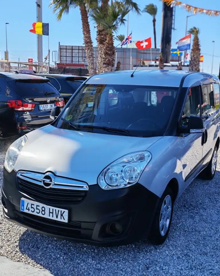 Opel Combo N1 Tour 1.6CDTI Selective L1H1 90 Combo N1 Tour 1.6CDTI Selective L1H1 90