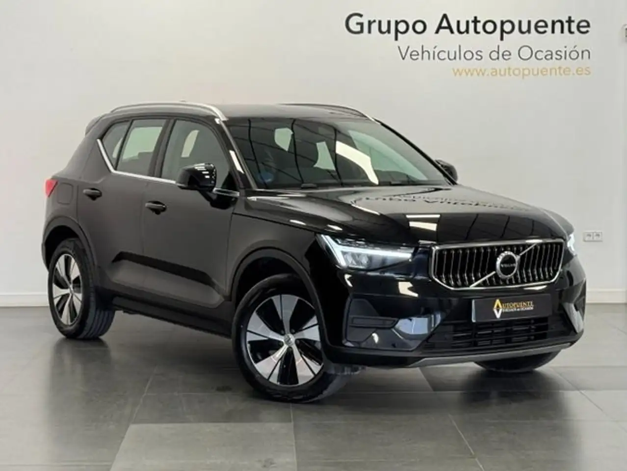Volvo XC40 T4 PLUS BRIGHT AUTO
