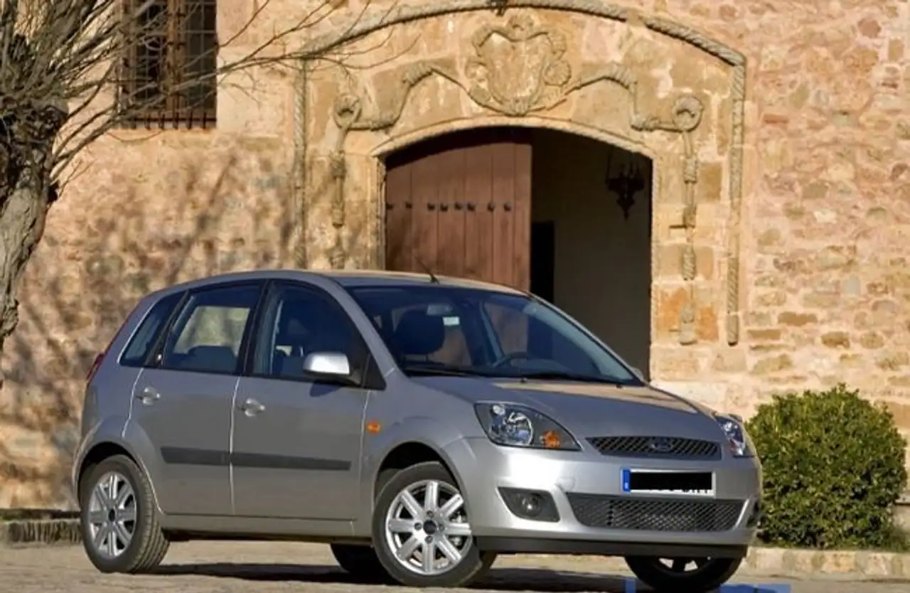 Ford Fiesta 1.4 Ghia 2008 80Cv Nacional
