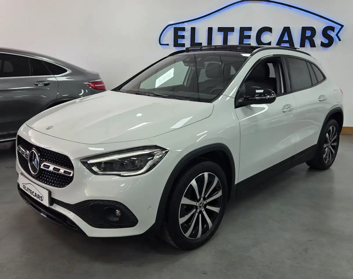 Mercedes-Benz GLA 200 200d 4Matic 8G-DCT