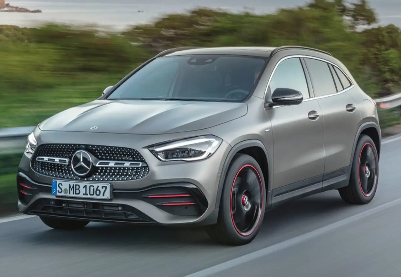 Mercedes-Benz GLA 180 7G-DCT