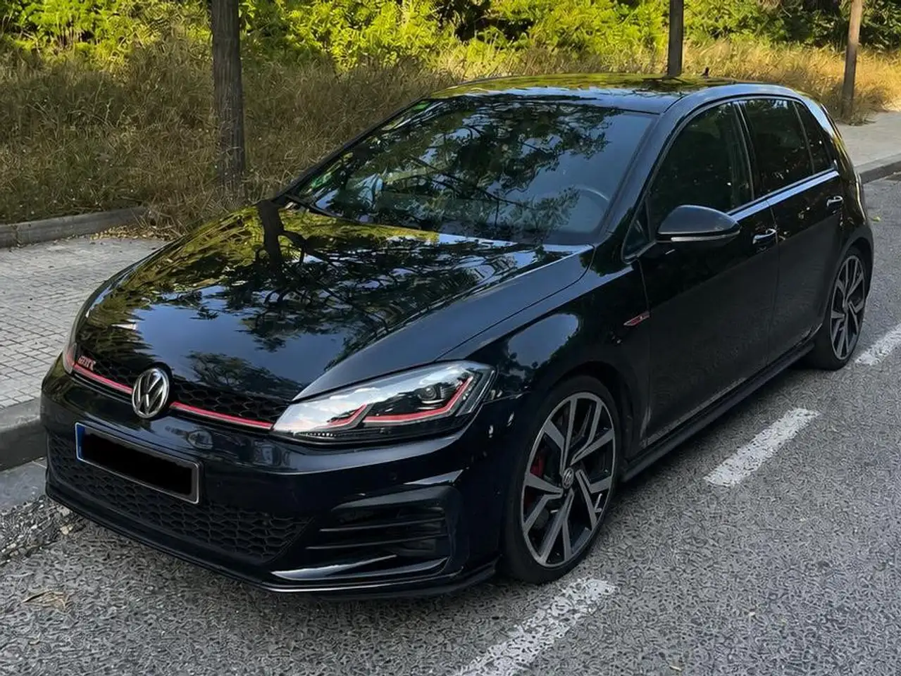 Volkswagen Golf GTI Golf 2.0 TSI GTI Performance DSG7 180kW GTI Performance