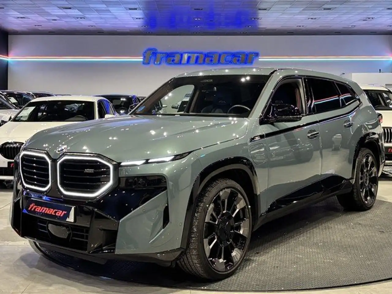 BMW XM BMW XM Verde