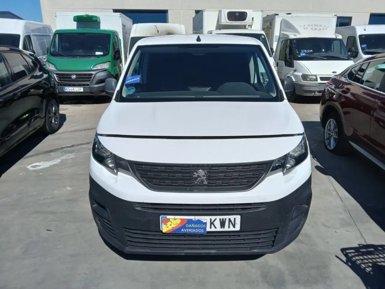 Peugeot Partner 1.5BlueHDI Pro Standard 600kg 75 Partner 1.5BlueHDI Pro Standard 600kg 75