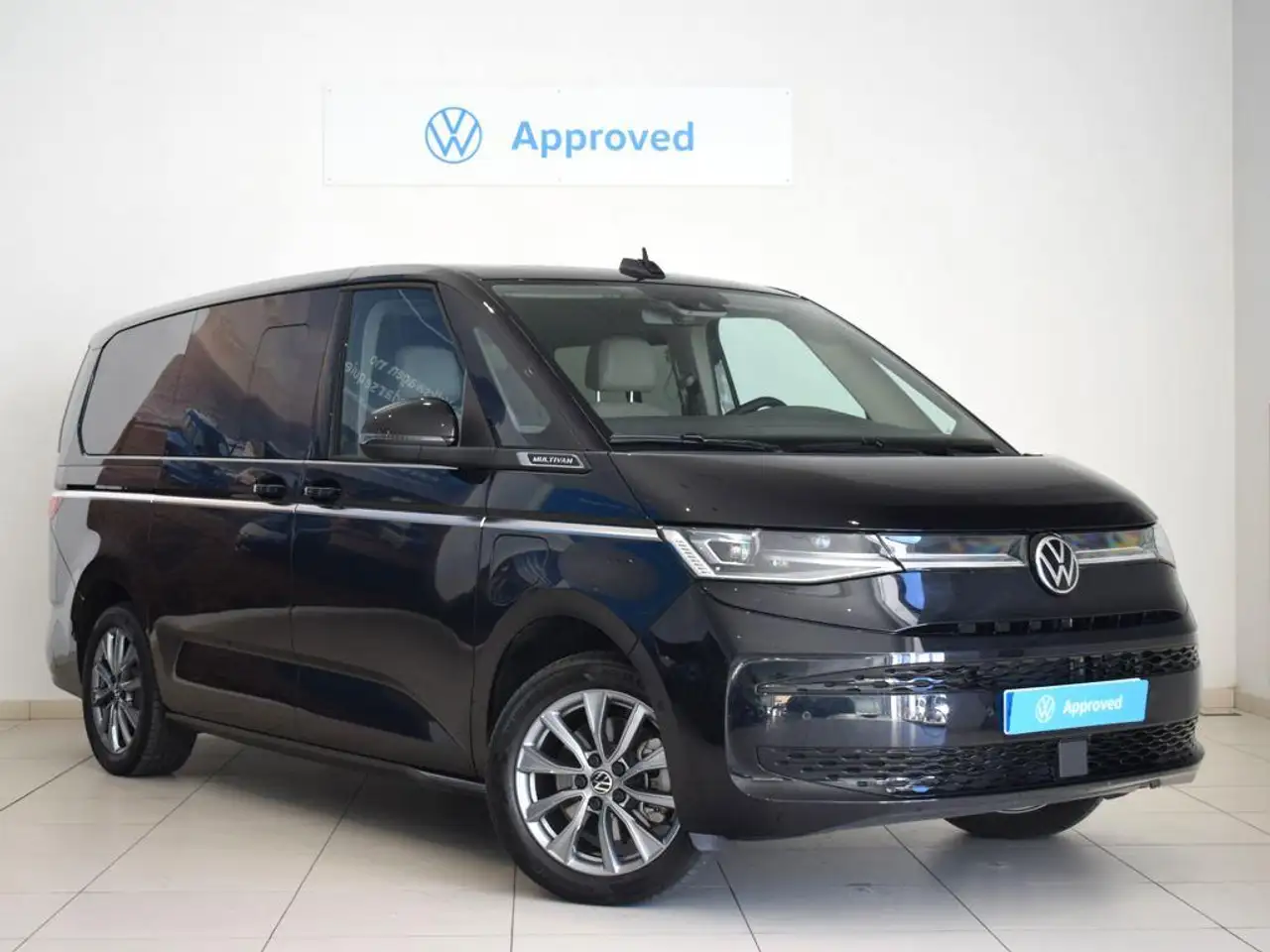 Volkswagen Multivan M1 1.5 eHybrid Batalla Larga Style DSG 13 Multivan M1 1.5 eHybrid Batalla Larga Style DSG 13