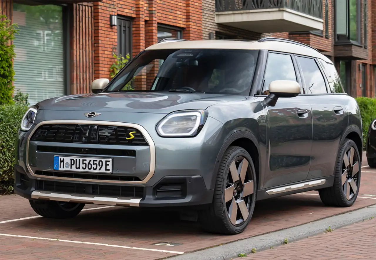 MINI Cooper Countryman D