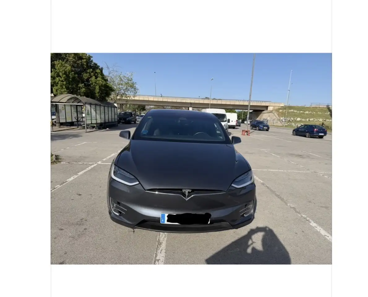 Tesla Model X 75D