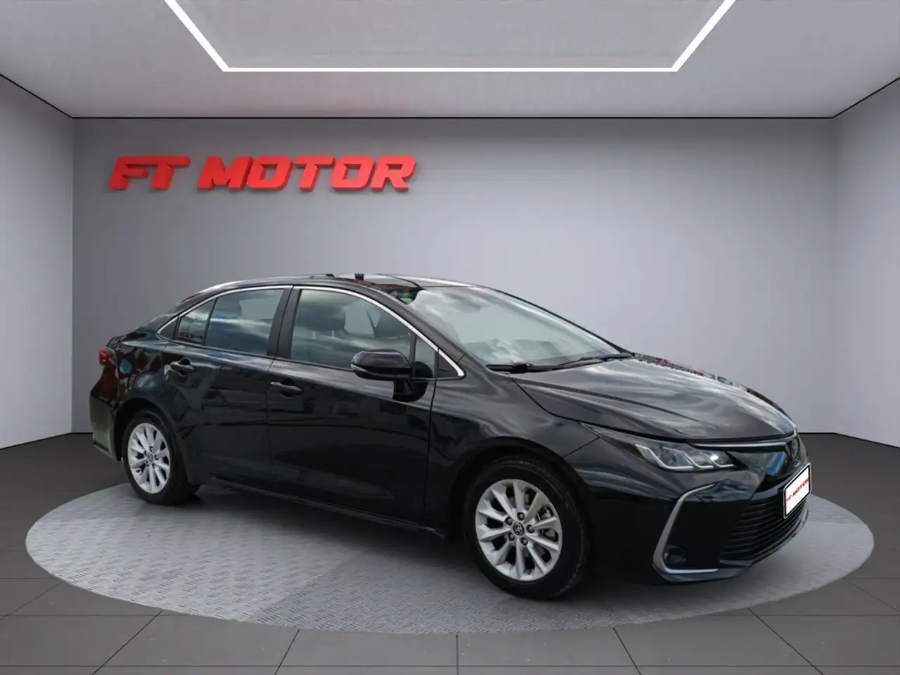 Toyota Corolla 1.8 125H BUSINESS PLUS E-CVT SEDAN