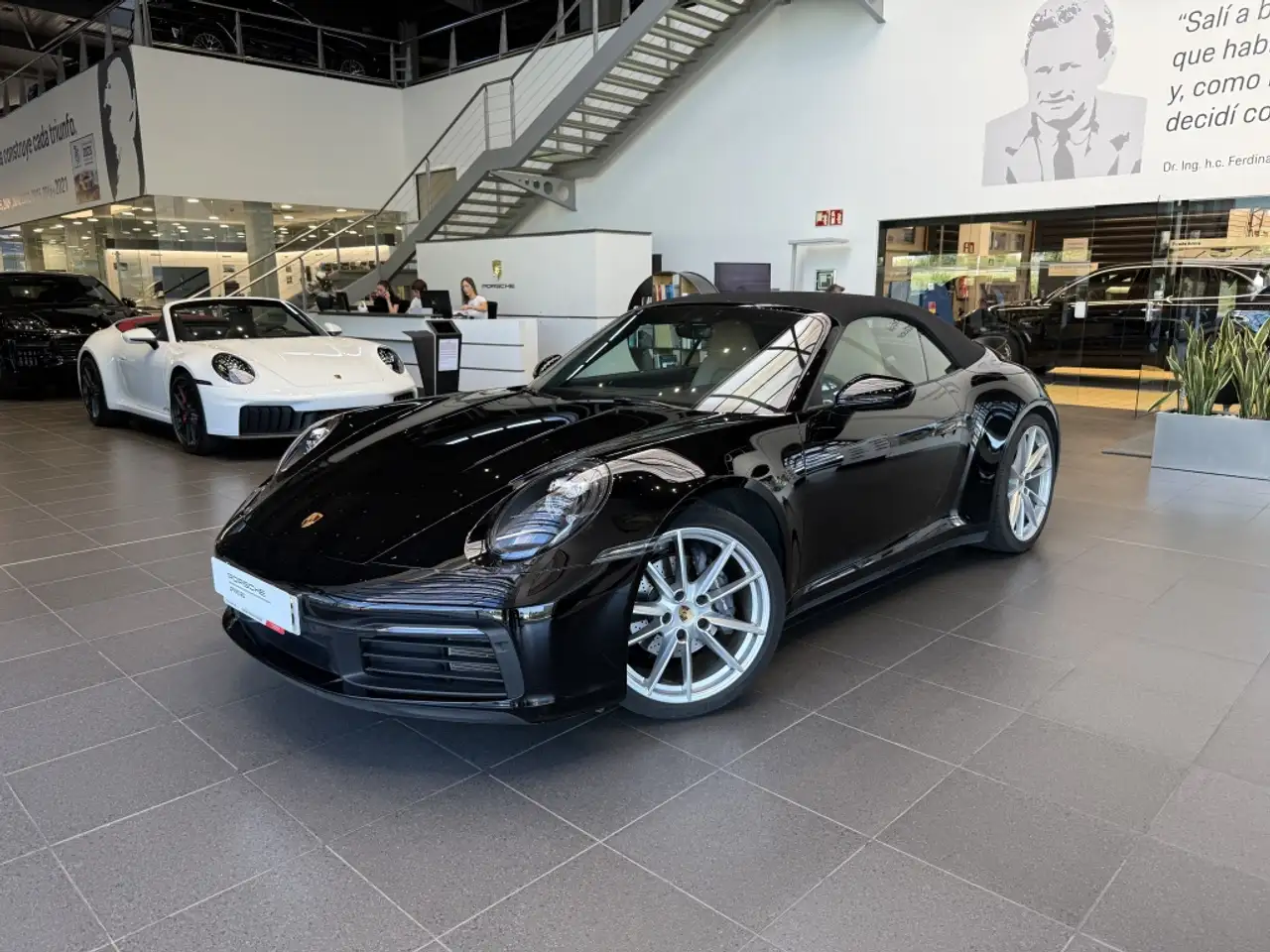 Porsche 992 Carrera 4 Cabriolet PDK