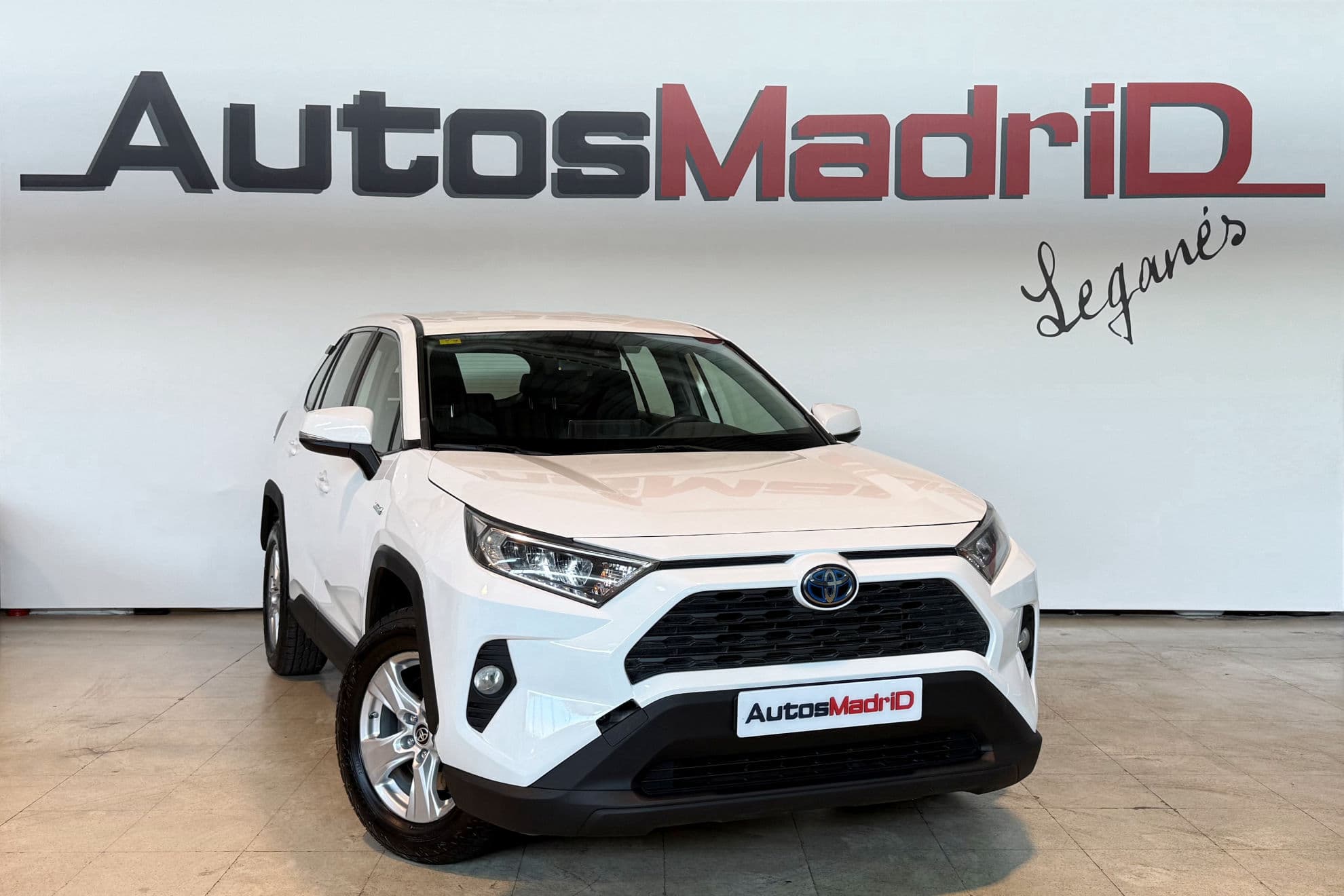 Toyota RAV4 2.5l 220H Business 4WD