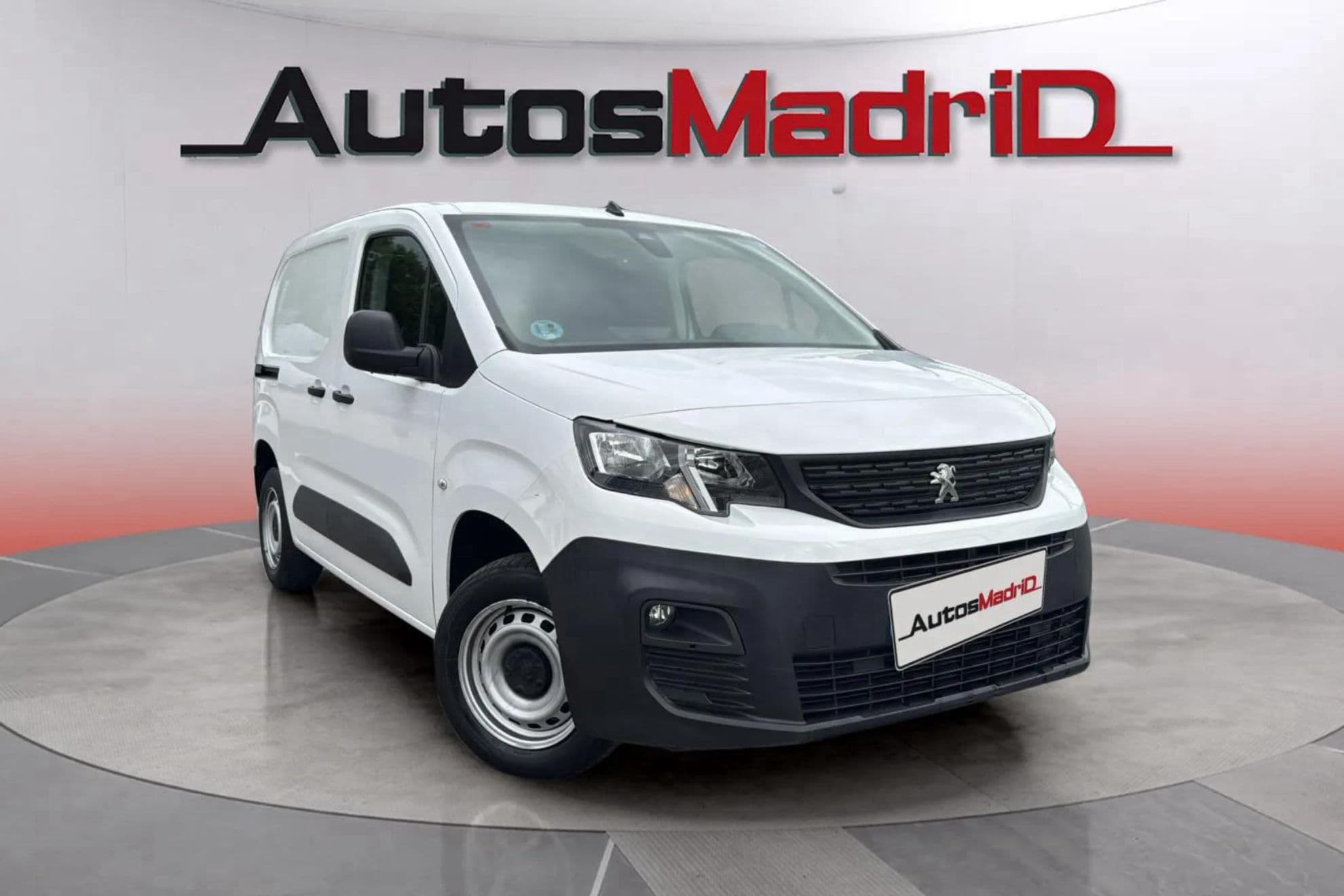 Peugeot Partner Pro Standard 600kg BlueHDi 55kW