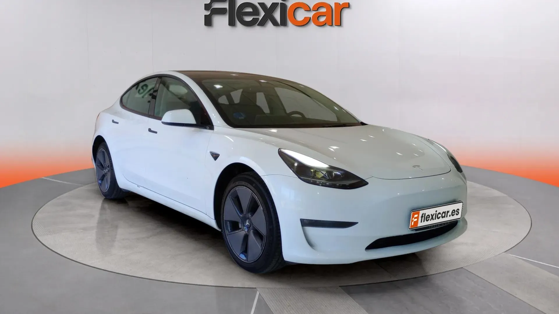 Tesla Model 3 RWD