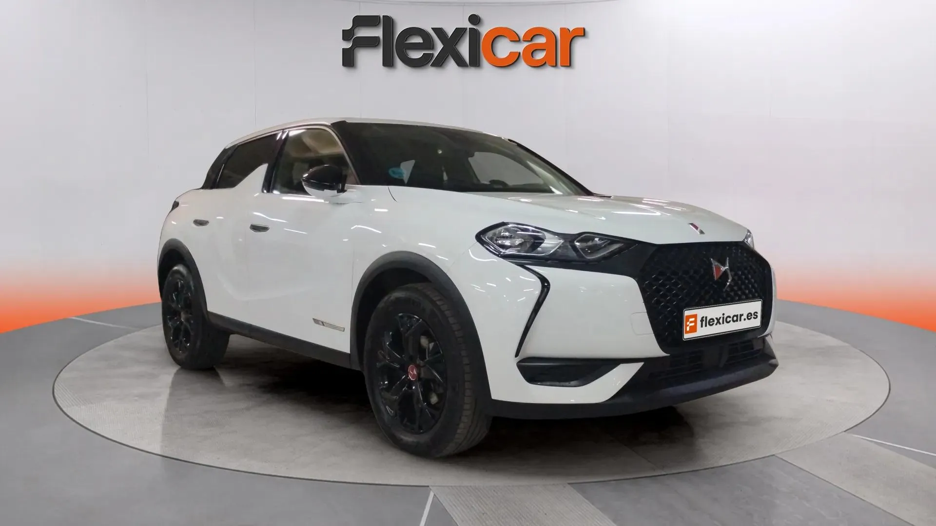 DS DS 3 Crossback PureTech 73 kW Manual PERFORMANCE LINE