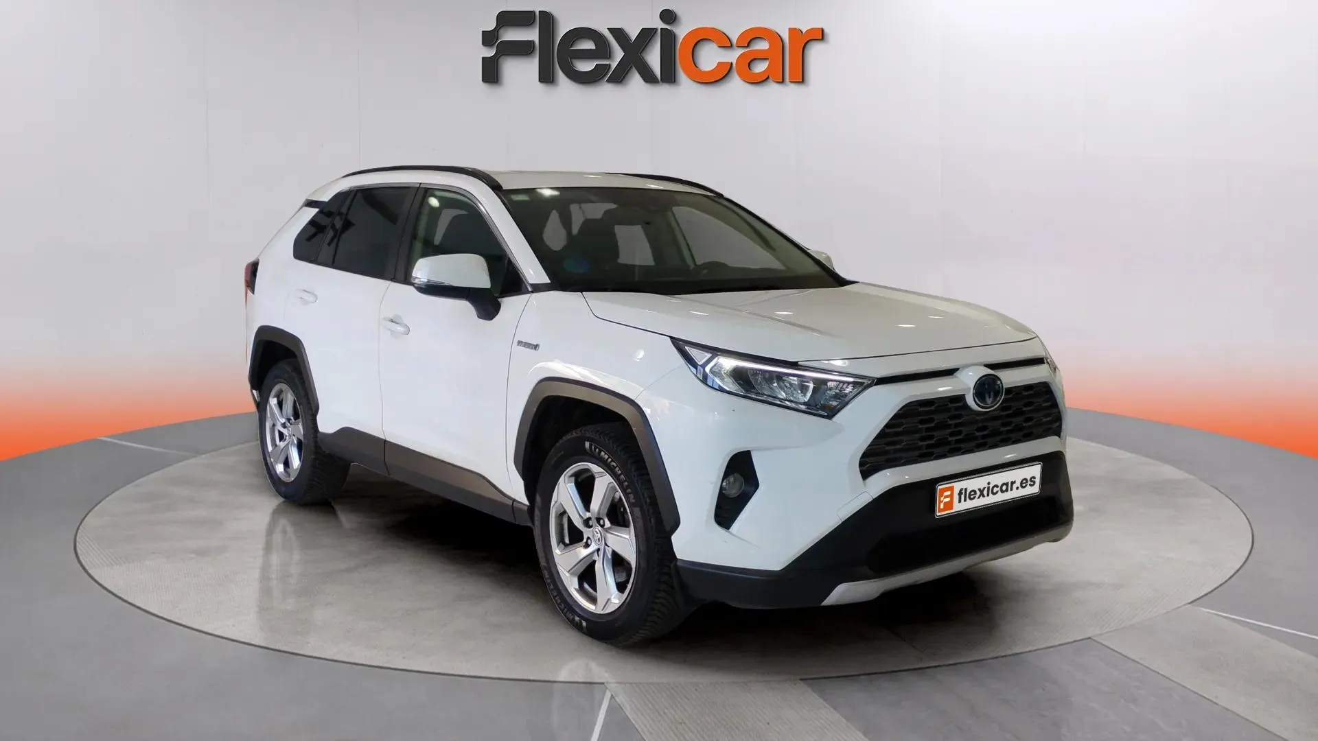 Toyota RAV4 2.5l 220H Advance