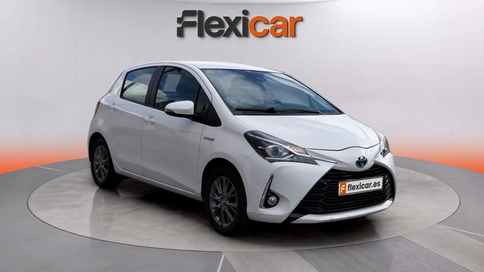 Toyota Yaris Gruau TOYOTA YARIS HYBRID