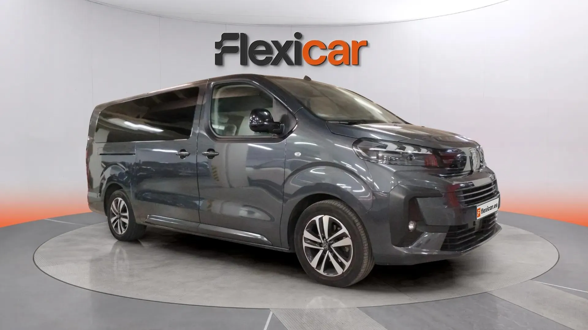 Peugeot Traveller Business Long BlueHDi 180 S&S EAT8 - 5P (2024)