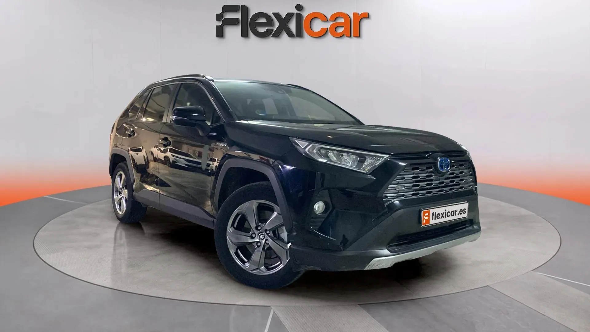 Toyota RAV4 2.5l 220H Advance