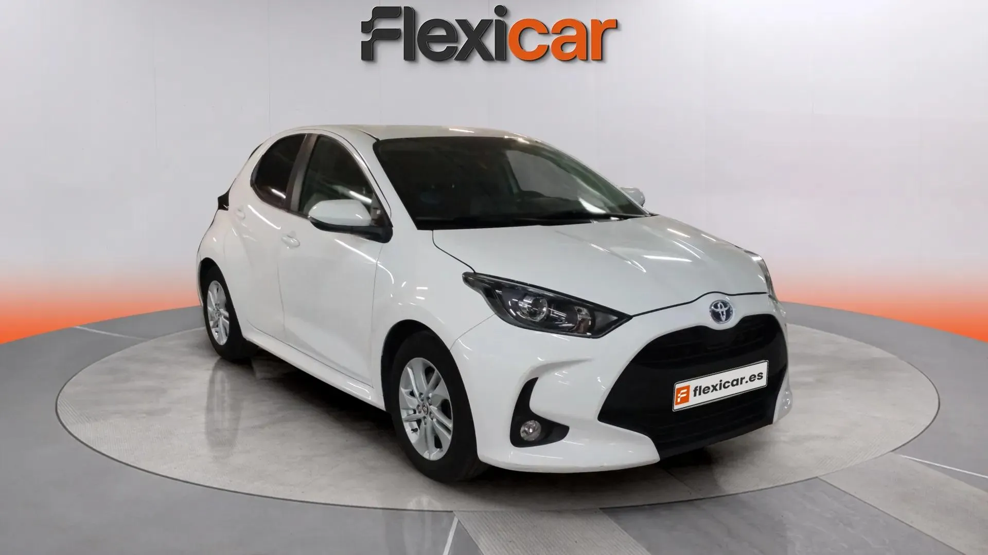 Toyota Yaris 1.5 120H Business Plus