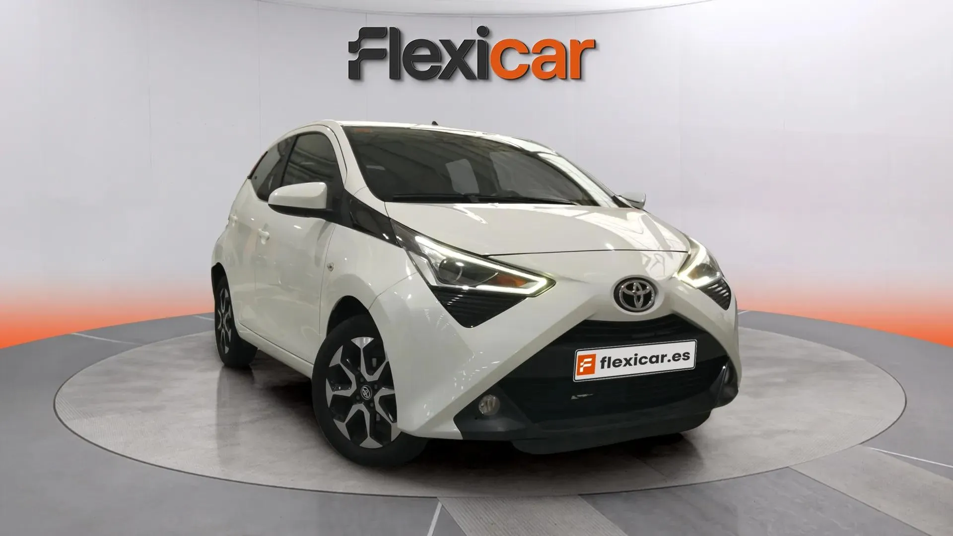 Toyota Aygo 1.0 70 x-play