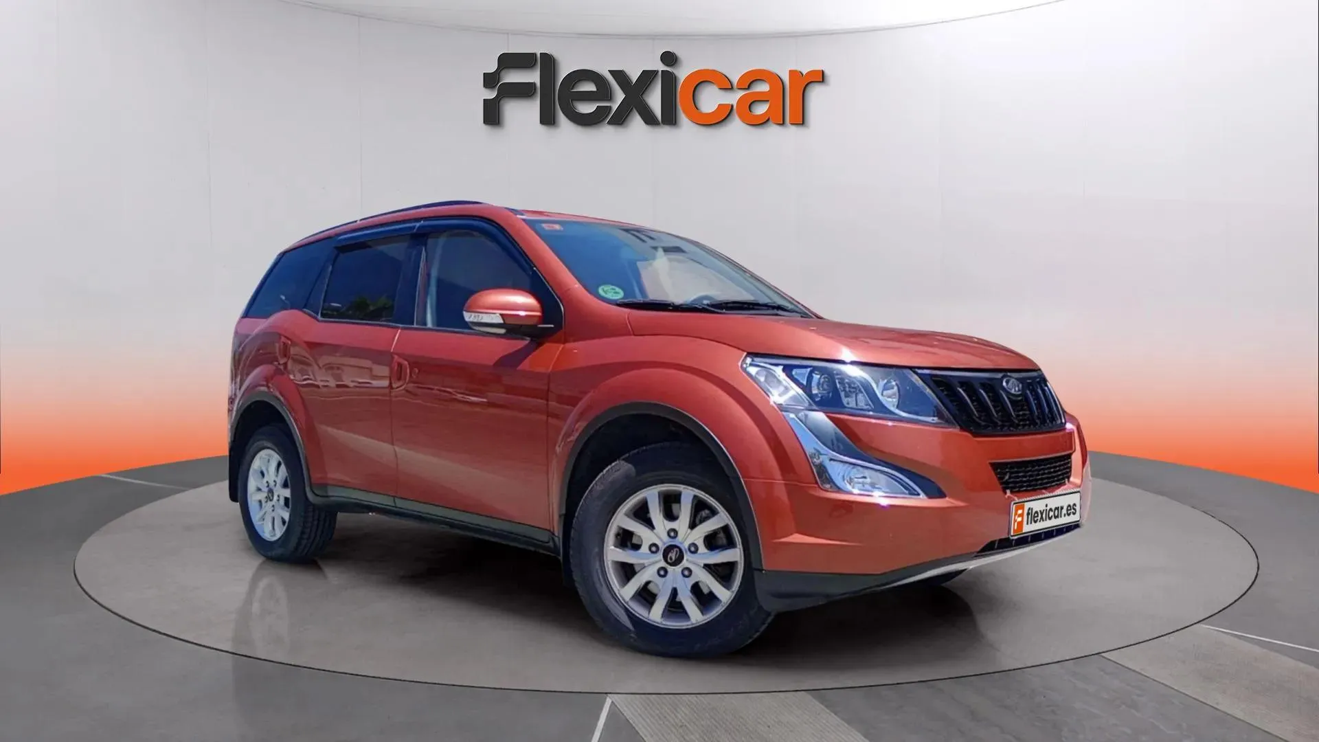 Mahindra XUV500 AWD (4X4) W8 - 7 plazas