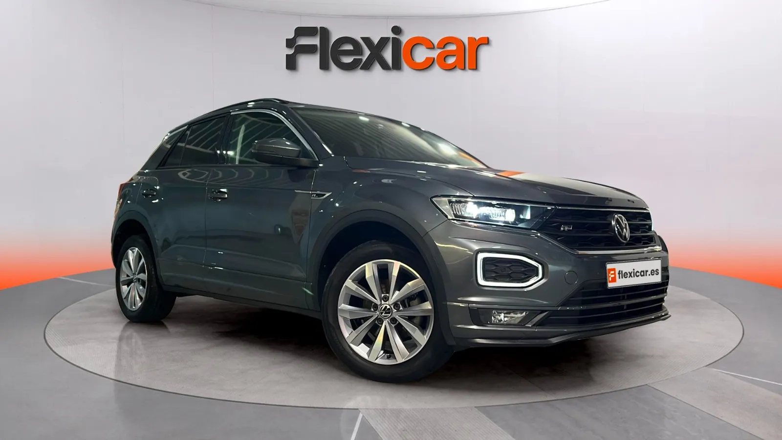 Volkswagen T-Roc R-Line 1.0 TSI 81kW (110CV) - 5P (2022)