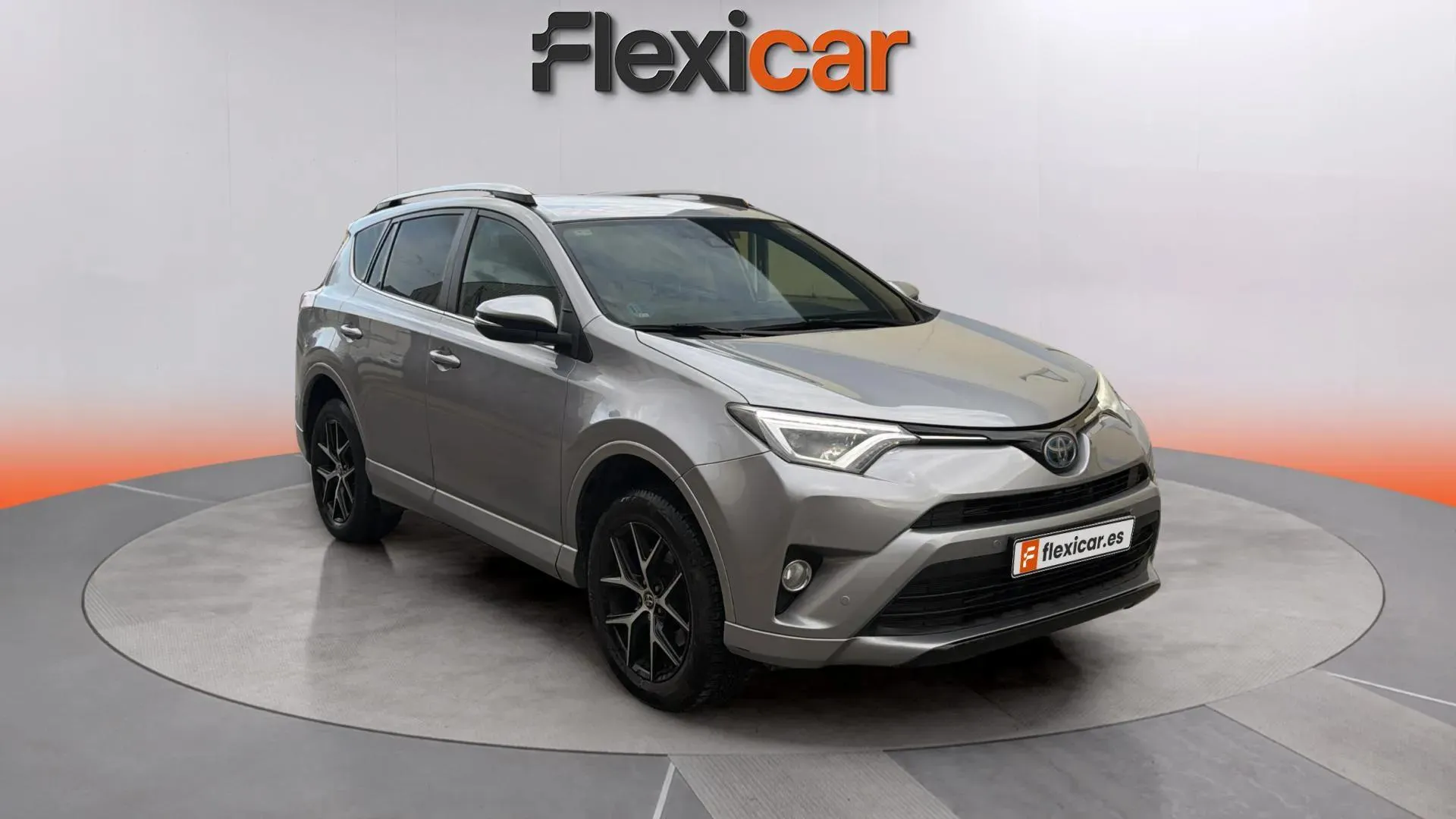 Toyota RAV4 2.5l hybrid 2WD Advance