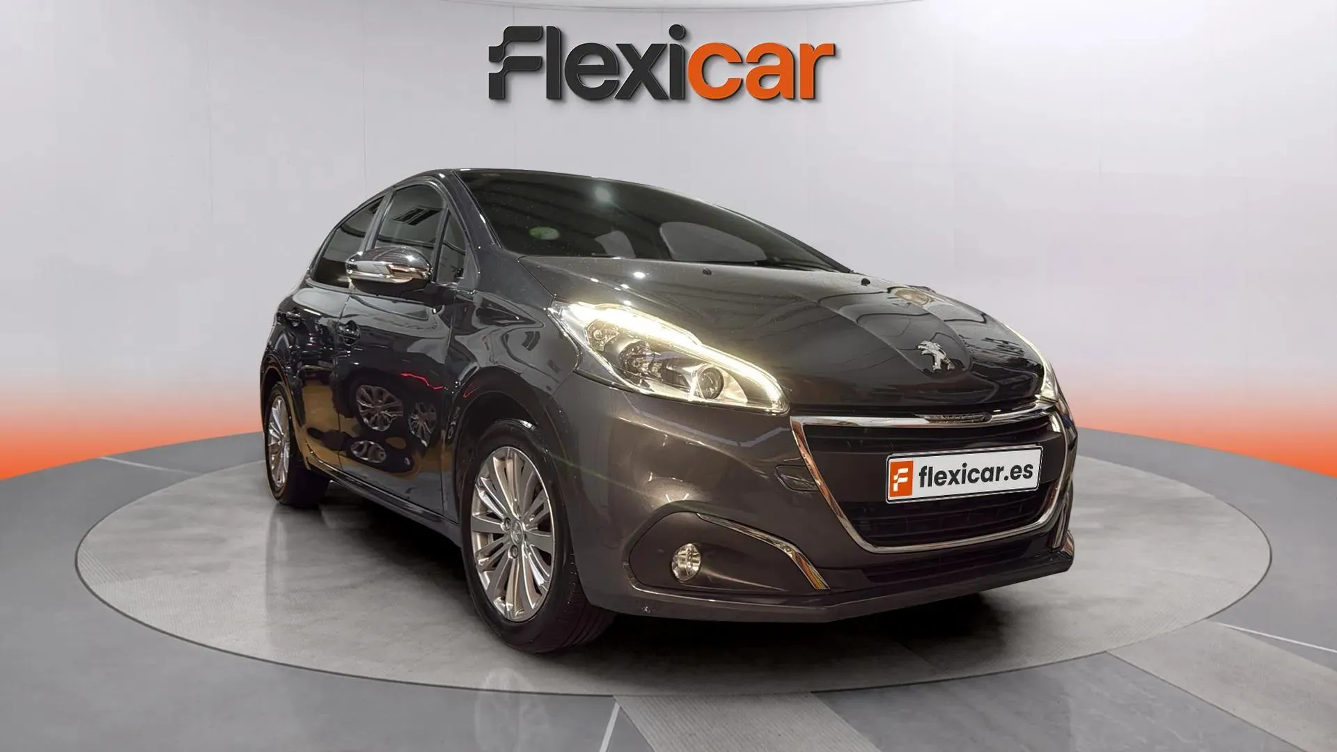Peugeot 208 5P ALLURE 1.2L PureTech 60KW (82CV)