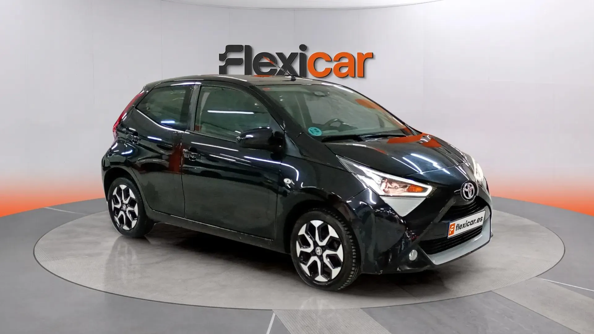 Toyota Aygo 1.0 70 x-play