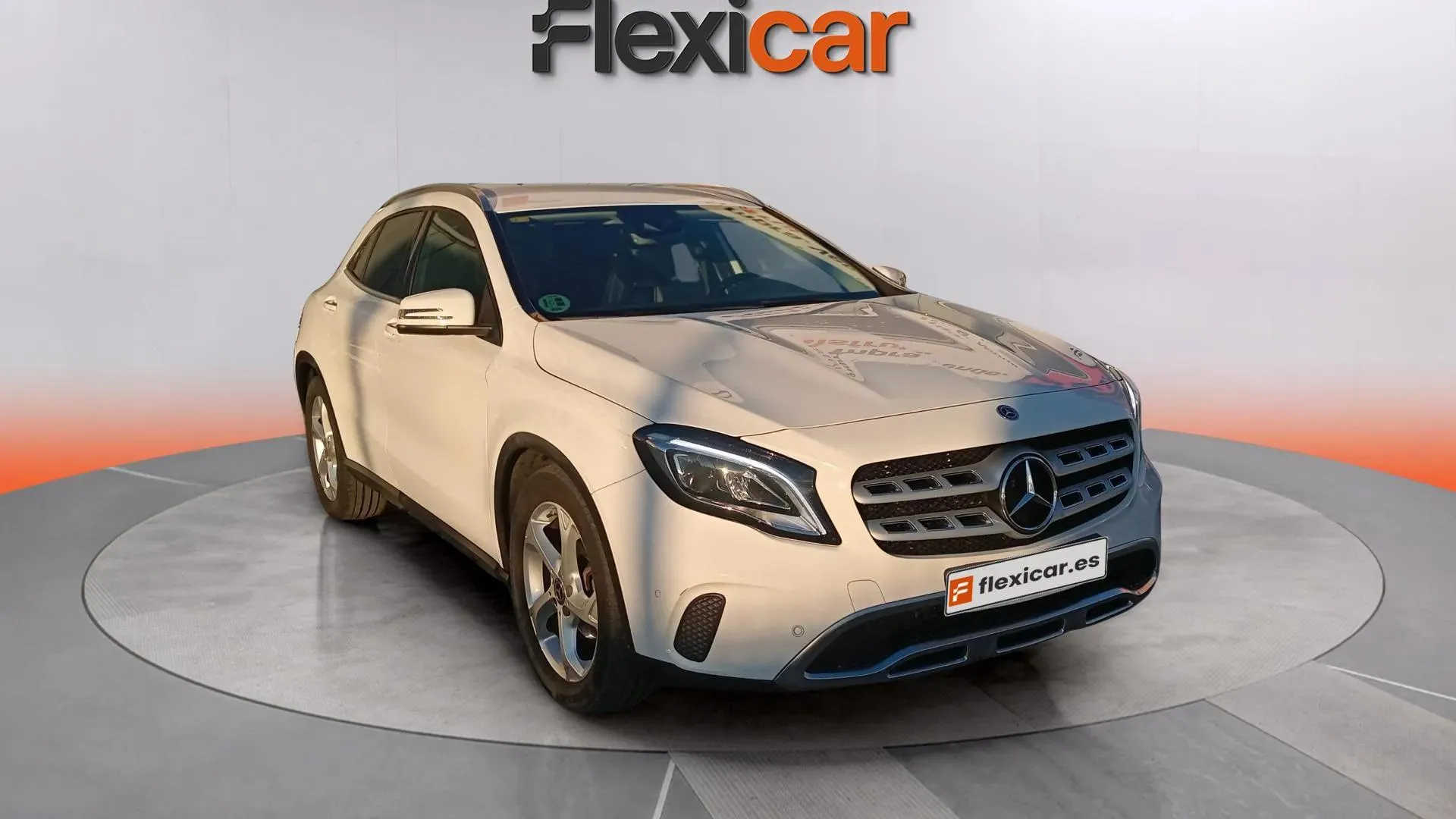 Mercedes-Benz Clase GLA GLA 220 D- 5P (2018)