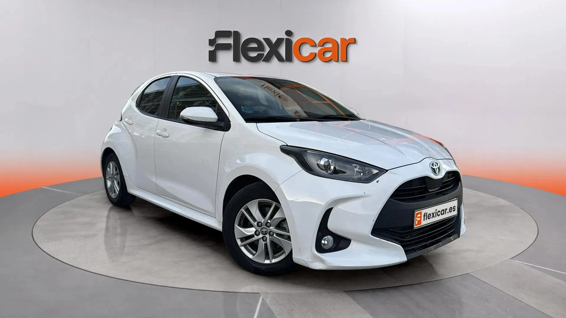 Toyota Yaris 1.5 120H Business Plus