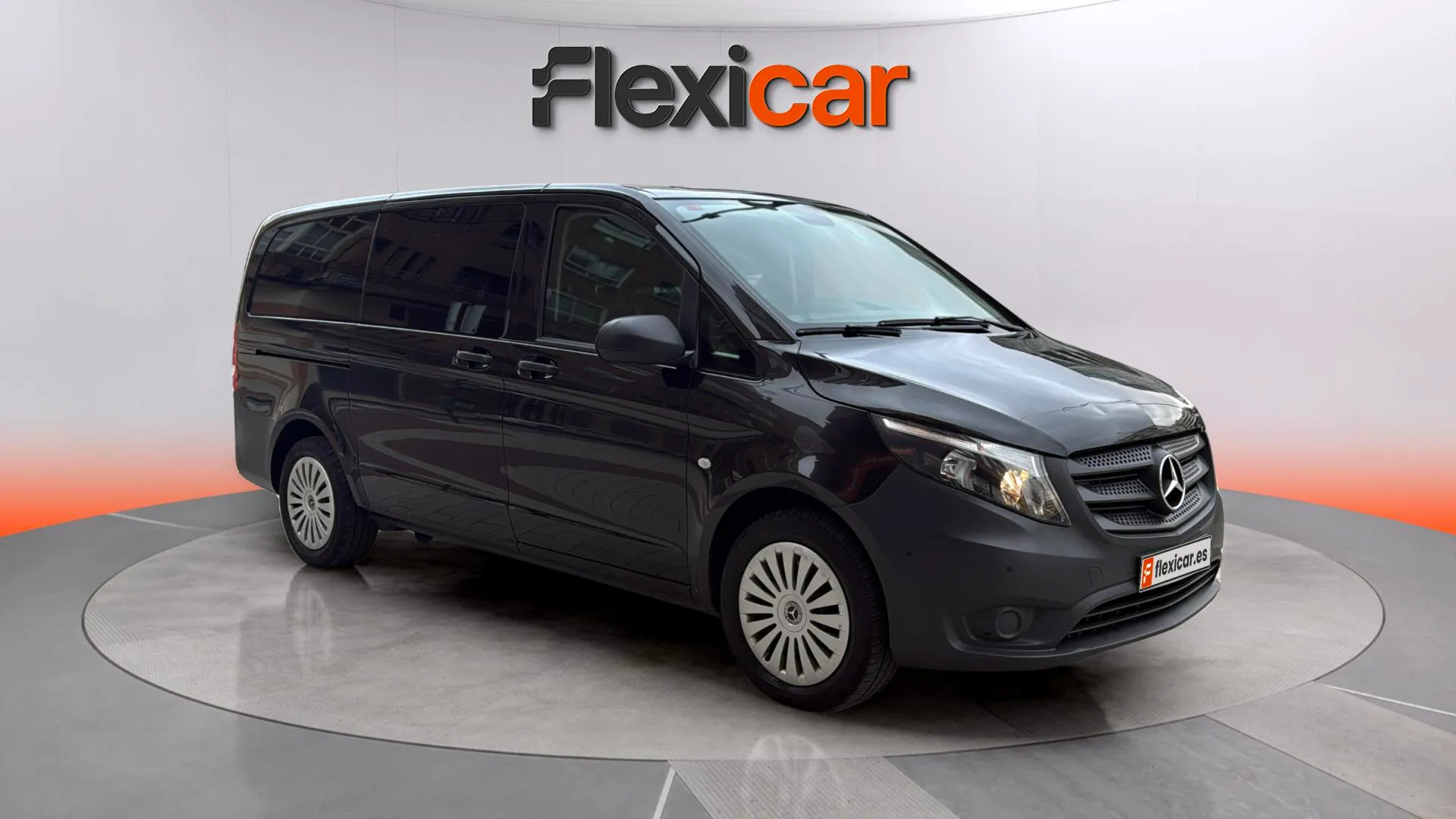 Mercedes-Benz Vito 114CDI AT 100kW Tourer Pro Larga - 4P (2024)