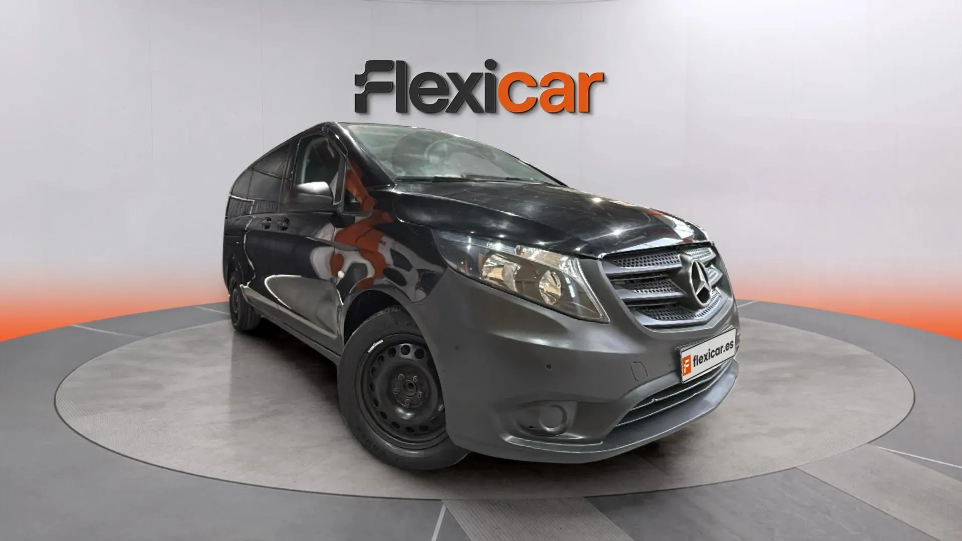 Mercedes-Benz Vito 114CDI AT 100kW Tourer Pro Larga - 4P (2024)