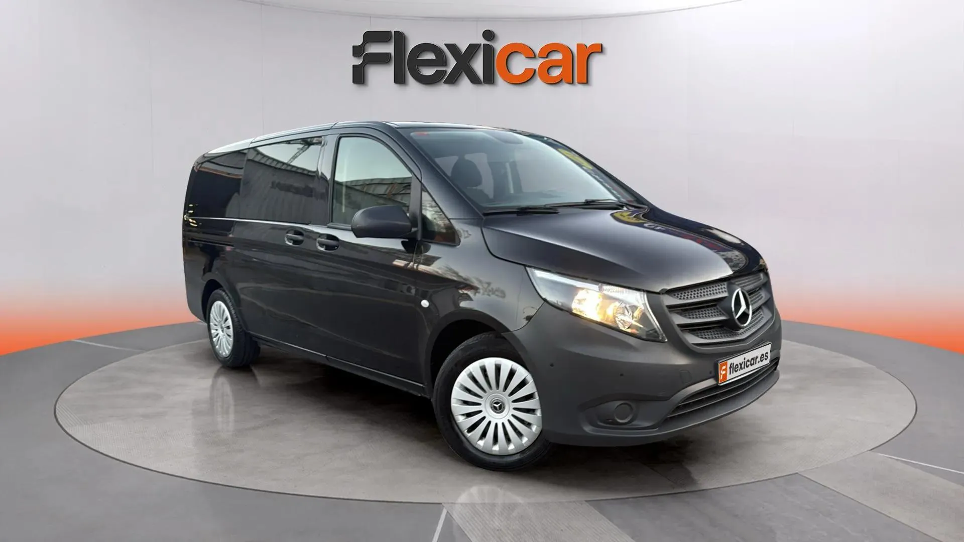 Mercedes-Benz Vito 114CDI AT 100kW Tourer Pro Larga - 4P (2024)