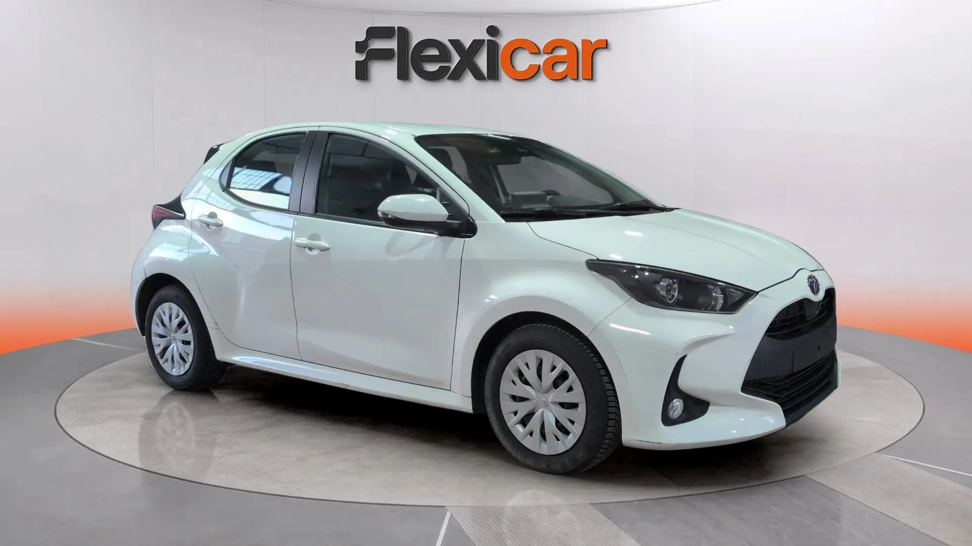 Toyota Yaris 1.5 120H Business Plus