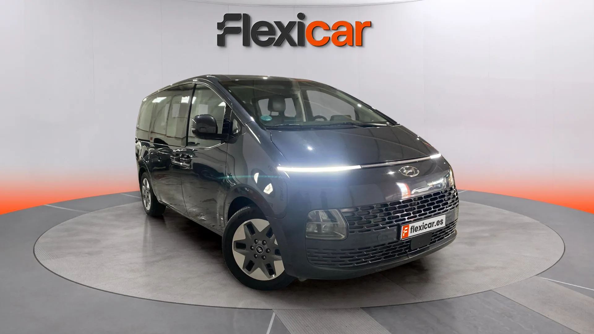 Hyundai STARIA 2.2 CRDI Tecno 9S