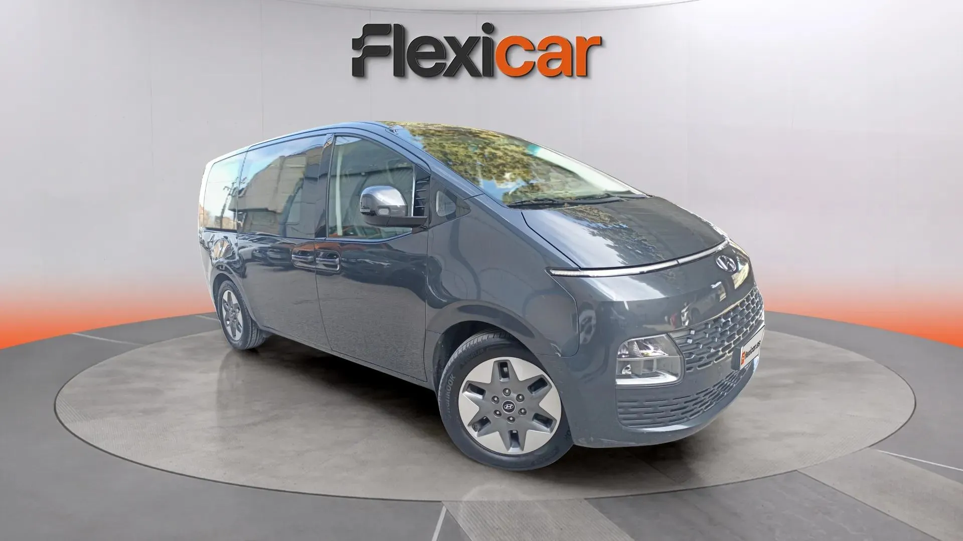 Hyundai STARIA 2.2 CRDI Tecno 9S