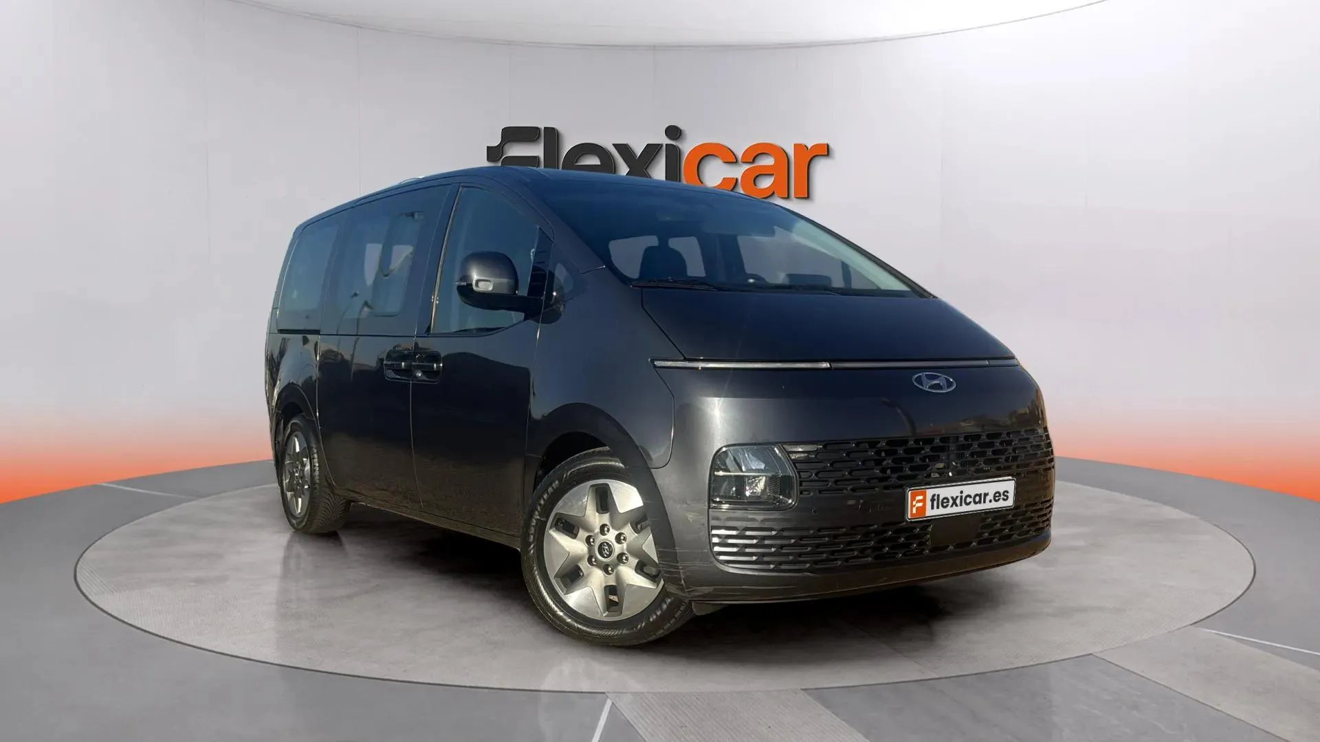 Hyundai STARIA 2.2 CRDI Tecno 9S