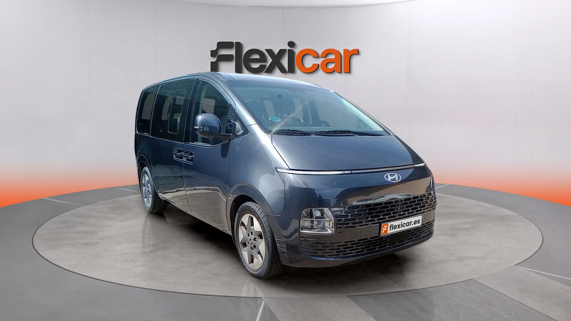 Hyundai STARIA 2.2 CRDI Tecno 9S