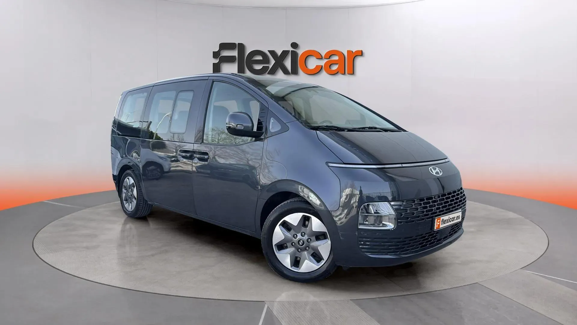 Hyundai STARIA 2.2 CRDI Tecno 9S