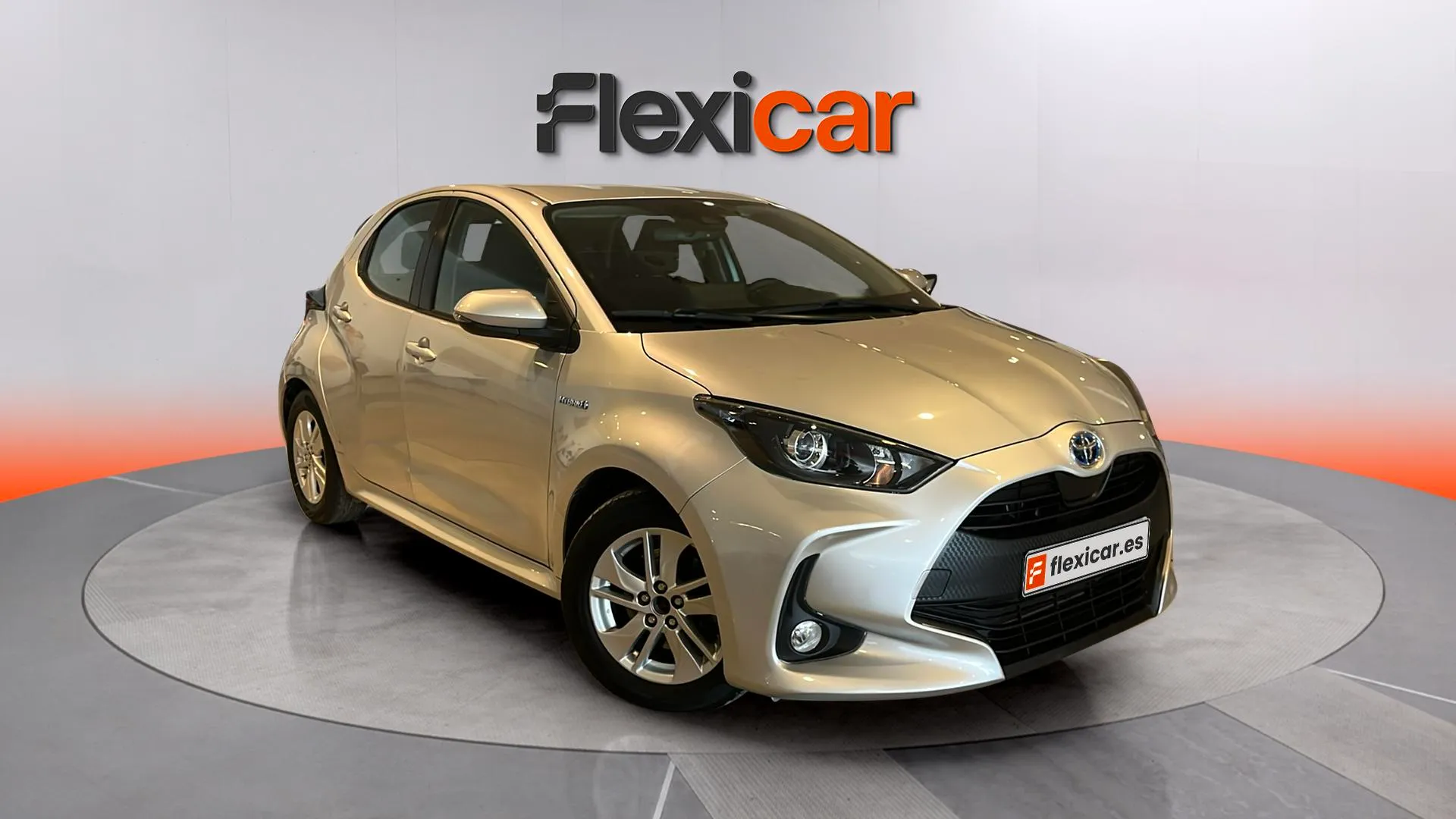Toyota Yaris 1.5 120H Business Plus