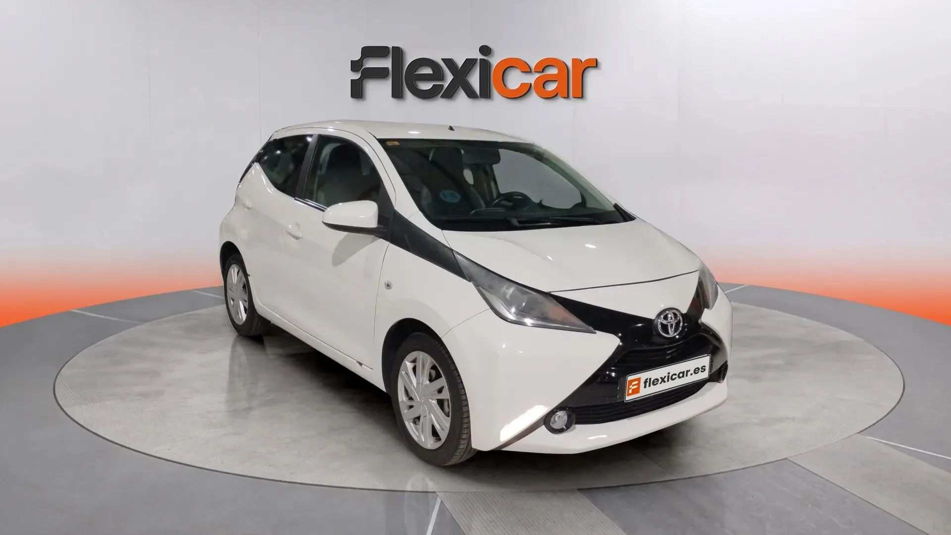 Toyota Aygo 1.0 70 x-play