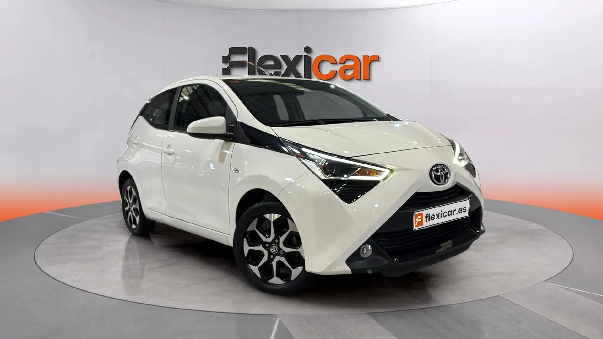 Toyota Aygo 1.0 70 x-play