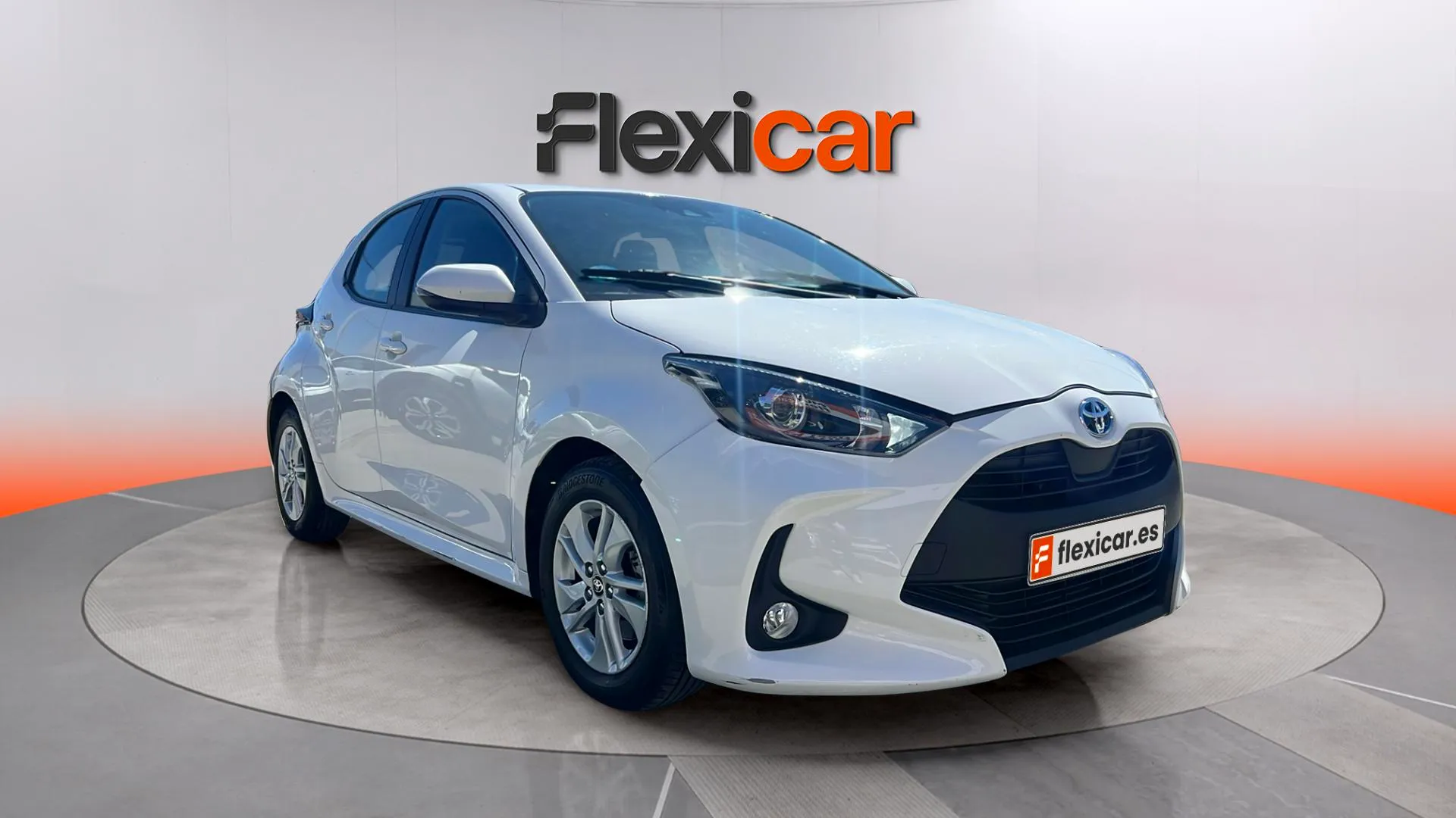 Toyota Yaris 1.5 120H Business Plus