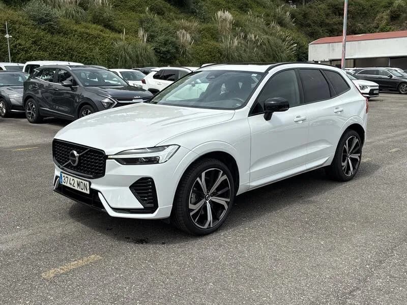 Volvo XC60 2.0 B4 D Plus Dark