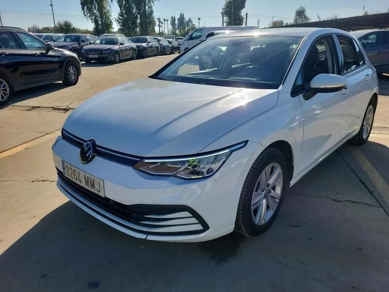 Volkswagen Golf Life 1.0 eTSI 81kW (110CV) DSG