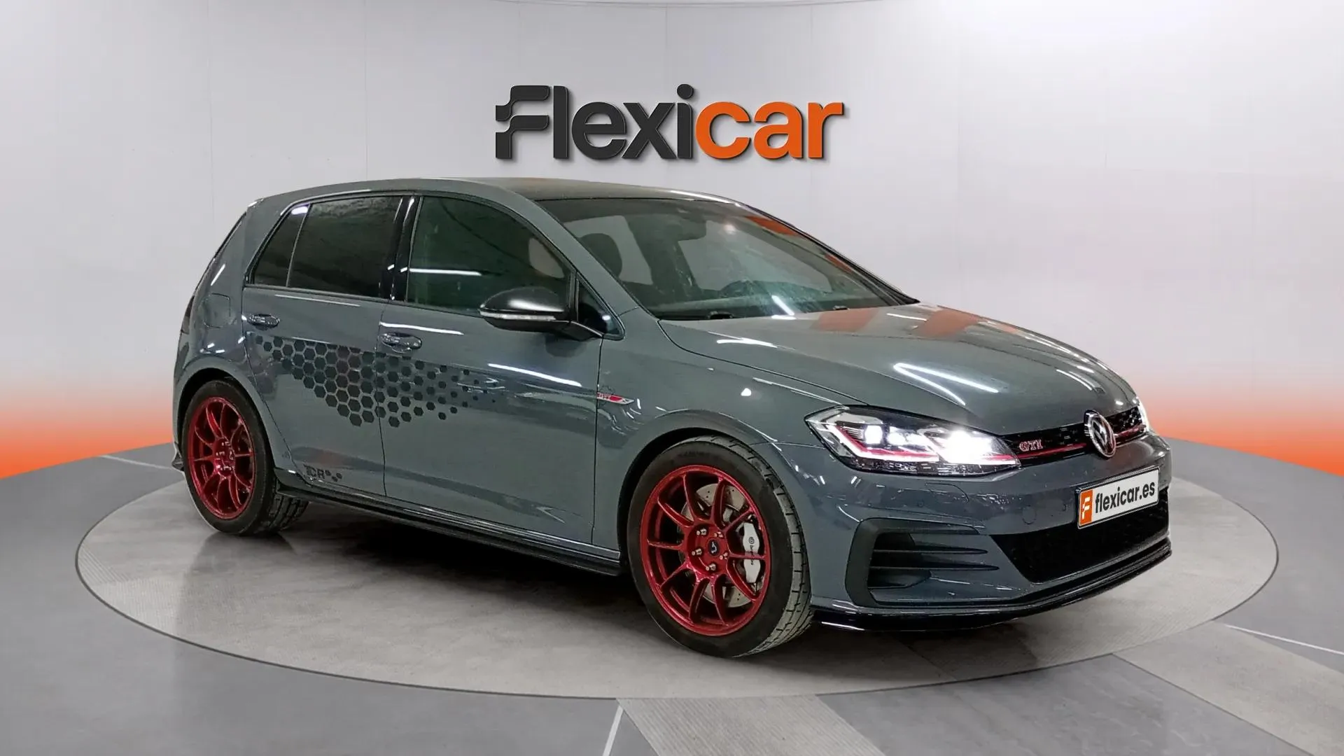 Volkswagen Golf GTI TCR 2.0 TSI 213kW(290CV) DSG