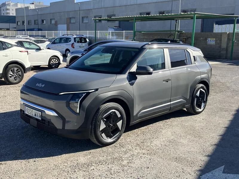 Kia EV3 150 kW Earth 81kWh *LONG RANGE*