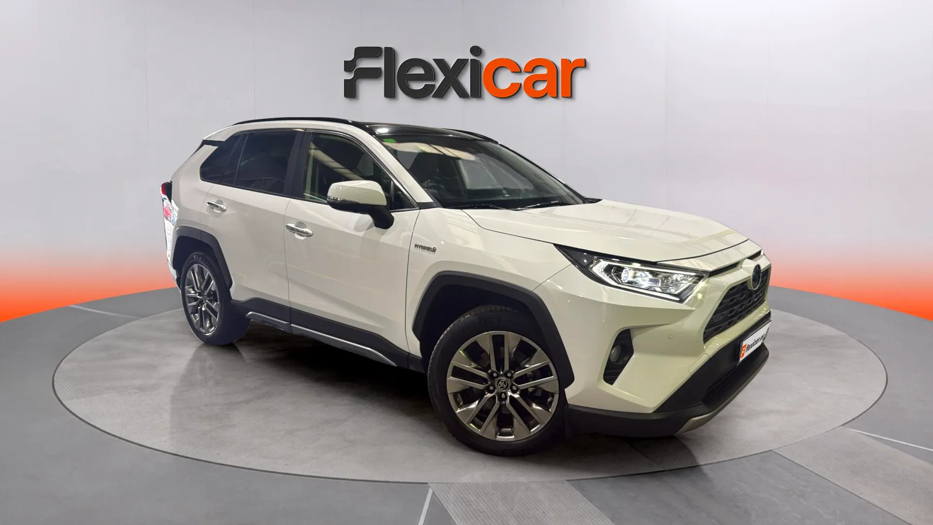 Toyota RAV4 2.5l 220H Luxury